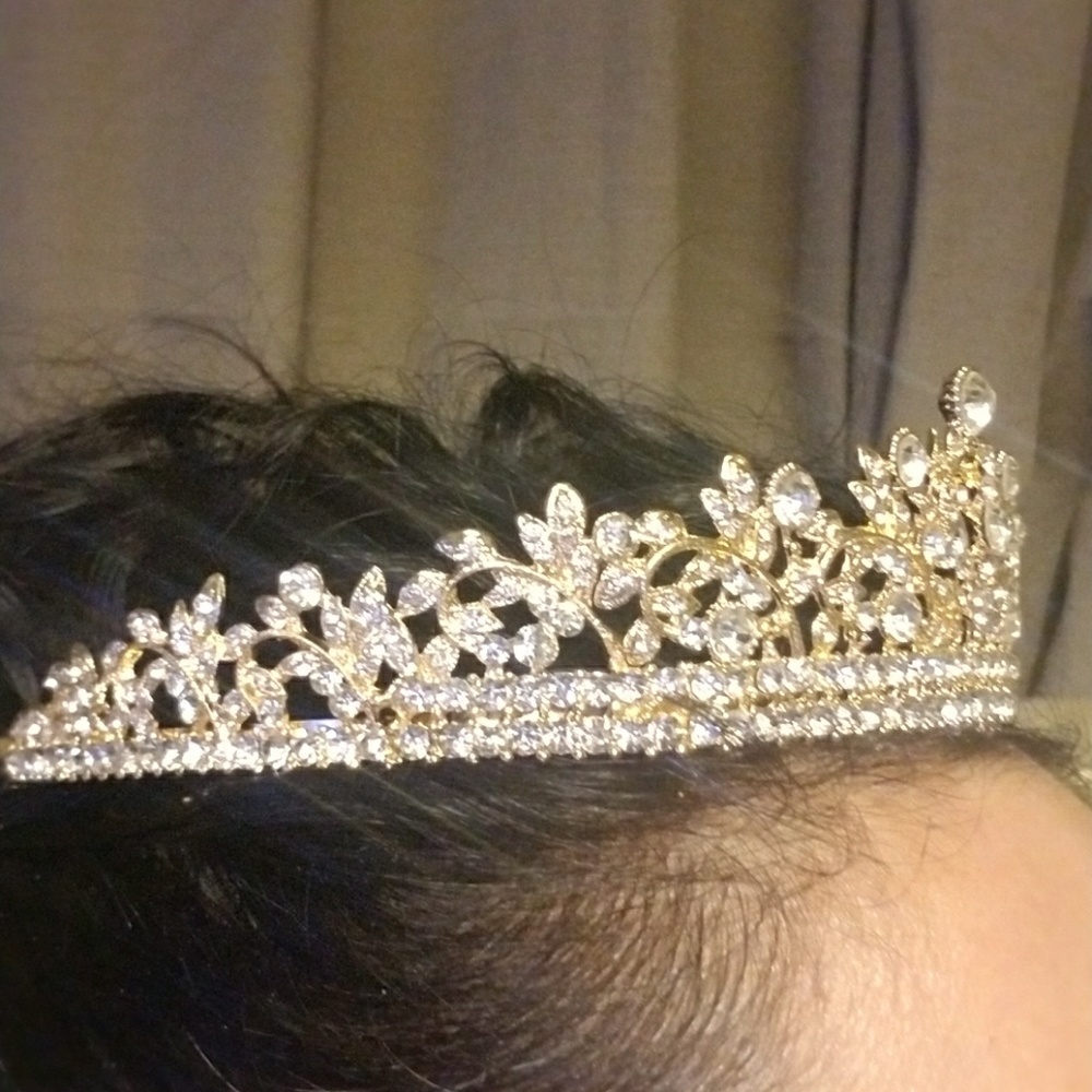 Crown - Picture 2 of 2
